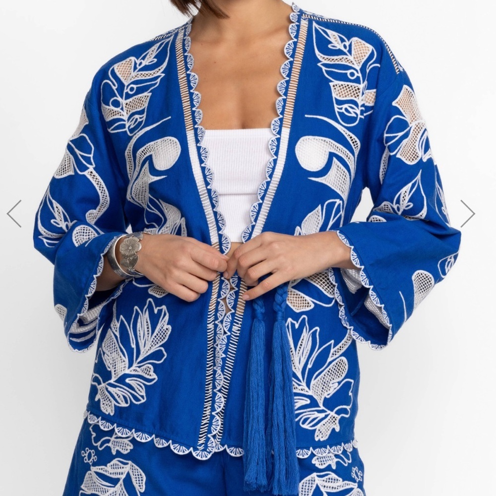 Jade by JOHNNY WAS Blue Embroidered Jodie Easy Jacket Wrap Kimono Women M NEW